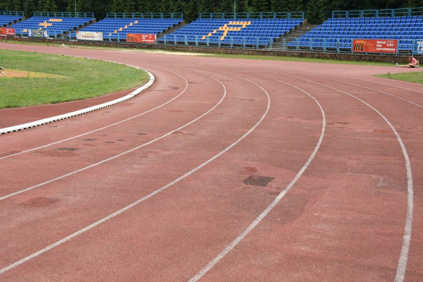 Ministerstwo Sportu dofinansuje modernizację stadionu lekkoatletycznego w Kielcach. Jaki ma cel? [WIDEO]
