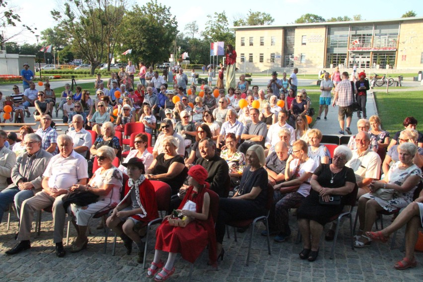 Marian Dziędziel w Morawicy na otwarciu Kina za Rogiem (WIDEO, zdjęcia)