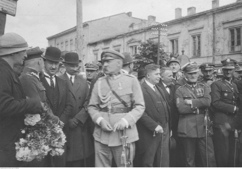 Józef Piłsudski na placu Wolności w Kielcach, sierpień 1926