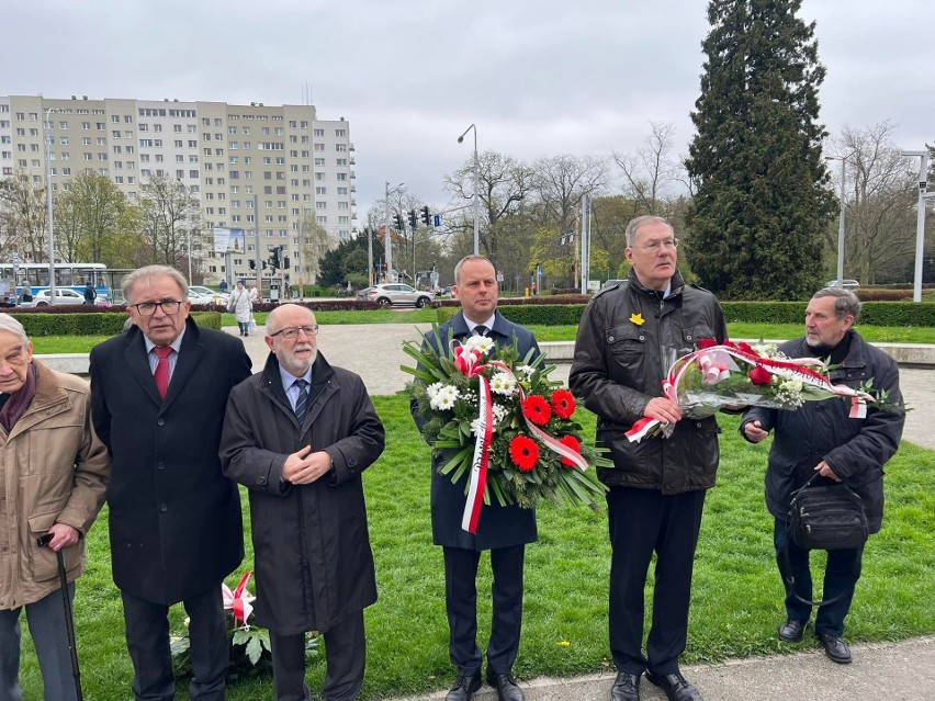 Spotkanie pod pomnikiem Korfantego we Wrocławiu w rocznicę...