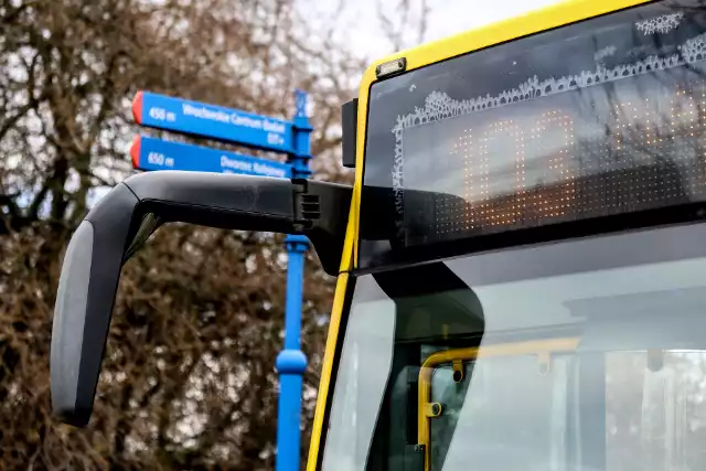 Po protestach mieszkańców, miejscy urzędnicy wycofali się z planów skrócenia, o sześć przystanków linii autobusowej 103 z Praczy Odrzańskich.