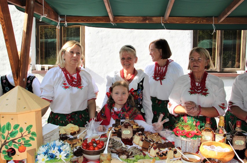 Nowy Sącz. Otwarcie nowego sektora w sądeckim skansenie [ZDJĘCIA]