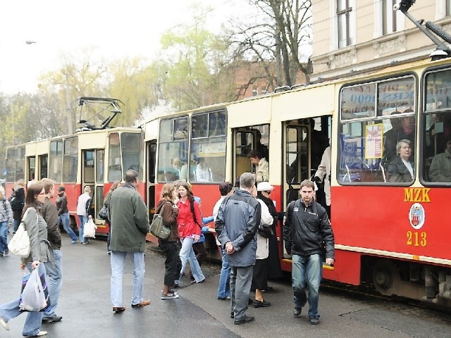 Miasto chce też skrócić czas przejazdu tramwajów.