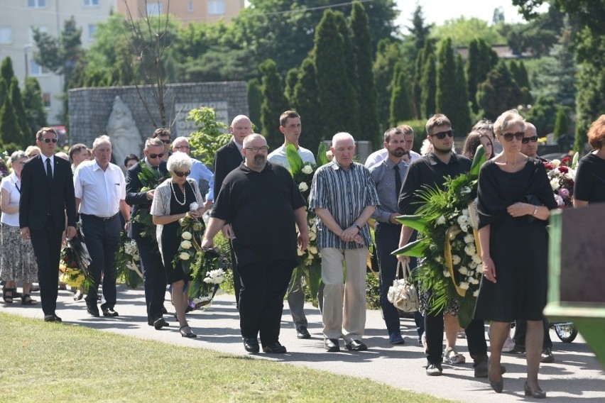 We wtorek na Cmentarzu Komunalnym numer 2 pożegnano Andrzeja...