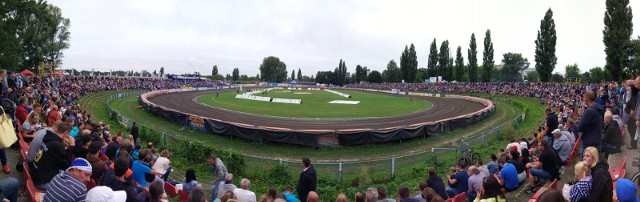 Stadion żużlowy w Łodzi okazał się niegościnny dla zawodników Wybrzeża Gdańsk