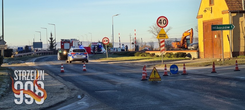 Tragiczny wypadek w Strzelinie. Nie żyje kierowca fiata (ZDJĘCIA) 