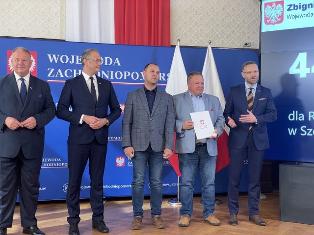 - Największą dotację otrzymał rejonowy Związek Spółek Wodnych ze Szczecinka — tłumaczył wojewoda Zbigniew Bogucki.
