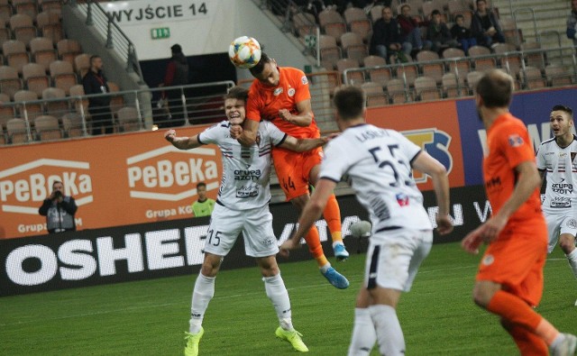 W październiku 2019 Pogoń wygrała w Lubinie 1:0 po golu Adama Buksy na samym początku spotkania.