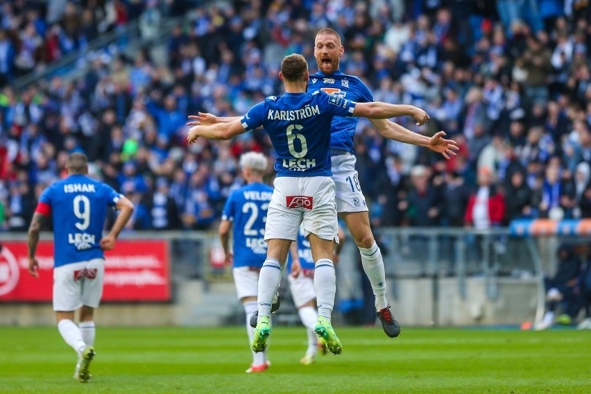 Liga Konferencji. Przewidywane składy na mecz Lech Poznań - Fiorentina. Włosi mają kilka wielkich gwiazd. Co wymyśli van den Brom?