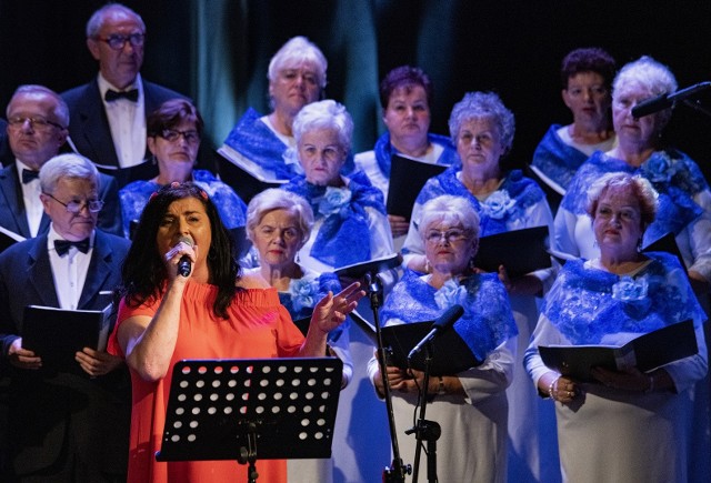 W marcu na scenie Pałacu Kultury Zagłębia zobaczymy dąbrowskich artystów, muzyków oraz kabaretowe nowościZobacz kolejne zdjęcia/plansze. Przesuwaj zdjęcia w prawo naciśnij strzałkę lub przycisk NASTĘPNE