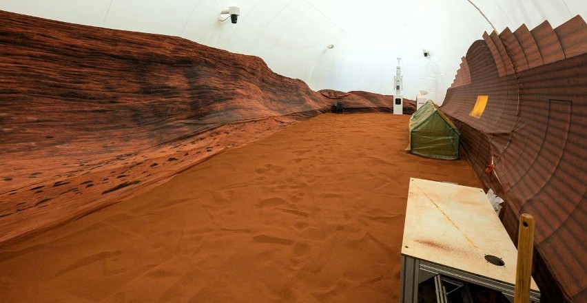 Symulowane siedlisko Marsa NASA obejmuje obszar do symulacji...