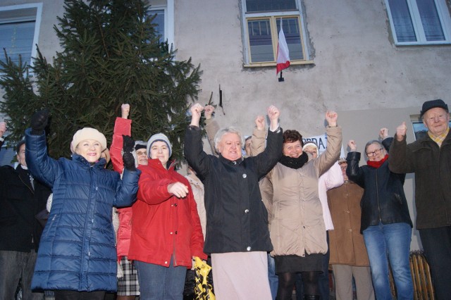 - Droga nie była łatwa, ale było warto. Sprawiedliwość zwyciężyła! - mówią mieszkańcy z kamienic przy ul. Libelta i Żeromskiego, które zostały sprzedane prywatnym właścicielom przez Grudziądzkie Towarzystwo Budownictwa Społecznego. Transakcje do sądu zaskarżyli lokatorzy.