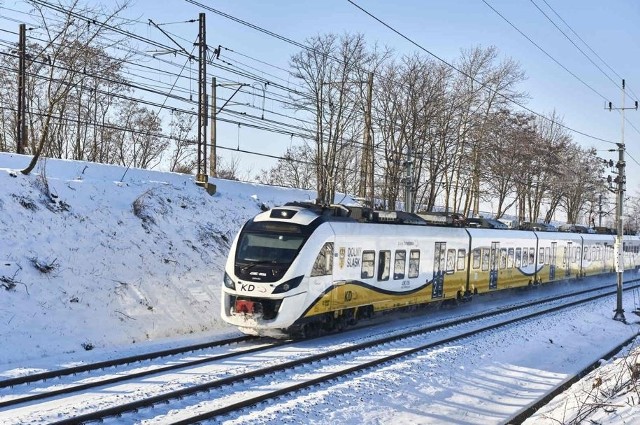 Od 12 grudnia duże zmiany dla podróżnych Kolei Dolnośląskich. Będą nowe połączenia, przystanki i podwyżki cen biletów.