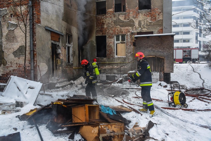 pożar na ulicy Kujawskiej
pożar na ulicy Kujawskiej