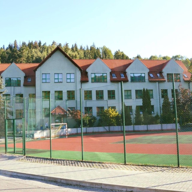 Szkoła Podstawowa w Żabnicy