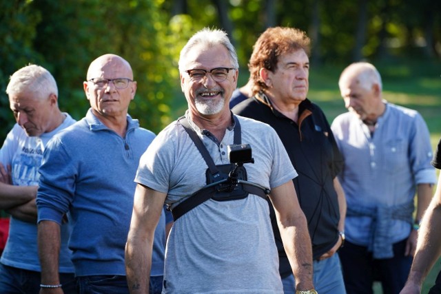 W czwartym odcinku "Sanatorium miłości" zaprezentowane zostaną dwie rozmowy Marty Manowskiej z uczestnikami. Anita opowie o trudach walki z depresją, jak ta straszna choroba wpływa na codzienne funkcjonowanie i postrzeganie świata. Adam natomiast zdradzi, jak wielkim ciosem była dla niego śmierć żony. Zobaczcie, co będzie się działo w czwartym odcinku "Sanatorium miłości 5". Zdjęcia >>>>>