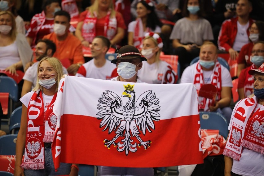 Kibice na meczu ME siatkarzy Serbia - Polska