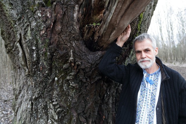 Wycinką drzew chcemy zabić te niebywałe walory, które jeszcze ma Puszcza Białowieska - mówi Zenon Kruczyński, obrońca przyrody i praw zwierząt, były myśliwy, który przeprowadził się do Białowieży z Gdyni.