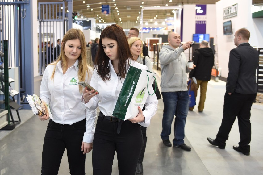 Najładniejsze hostessy z targów - Budma 2016...