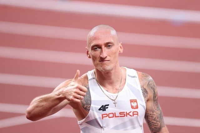 Znany polski biegacz Jakub Krzewina usłyszał już zarzuty pobicia Sebastiana Urbaniaka.