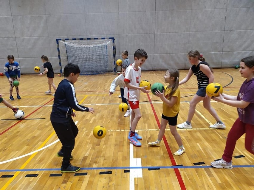Sukces szkoły w Cierchach w gminie Mniów. Uczniowie trenowali pod okiem olimpijczyków