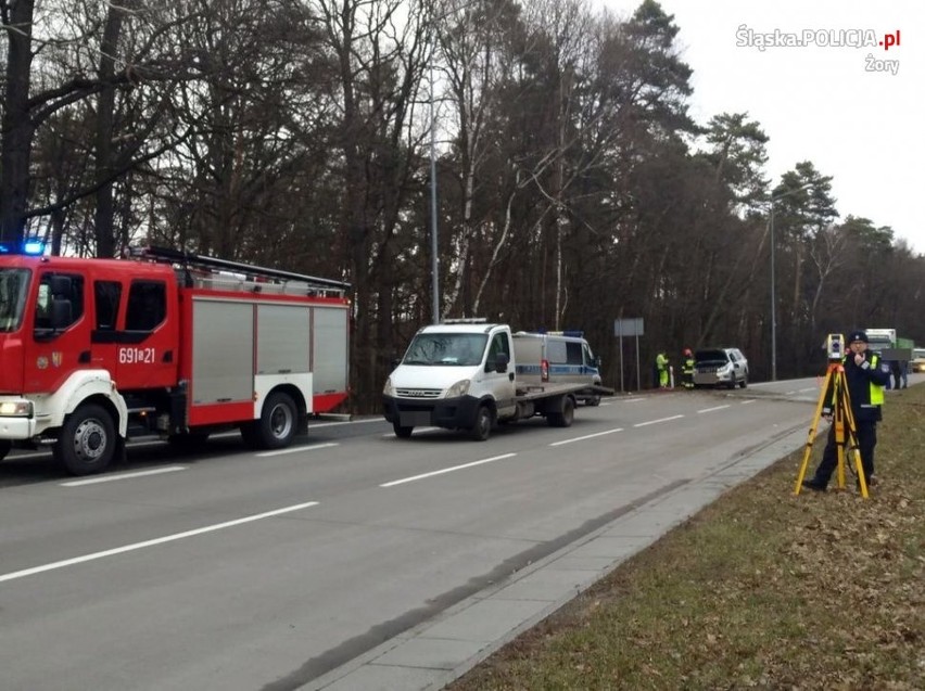 Wypadek na DK 81 w Żorach. Jedna osoba trafiła do szpitala