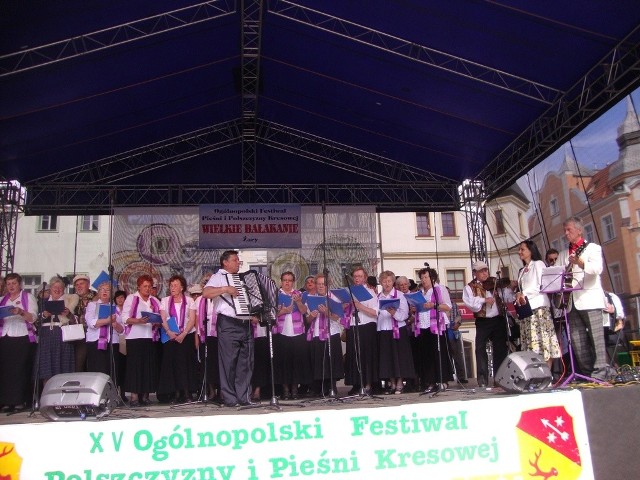 Echo Kresów&#8221; podczas XV Ogólnopolskiego Festiwalu Polszczyzny i PieśniKresowej "Wielkie Bałakanie&#8221; w Żarach.