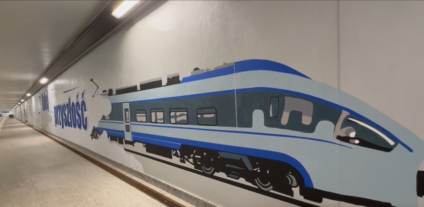 W przejściu podziemnym dworca kolejowego w Oświęcimiu powstaje mural pokazujący historię miasta