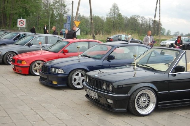 Organizatorzy przewidują, że na tym zlocie pojawi się około 100 samochodów marki BMW serii 3. Zapewniają też, że nie zabraknie atrakcji.
