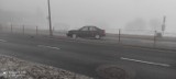 Mgła i oblodzenie w Białymstoku. Rano kierowcy mieli trudne warunki do jazdy (zdjęcia)