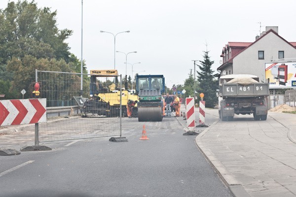 Łatanie asfaltu na ul. Łagiewnickiej spowodowało, że...