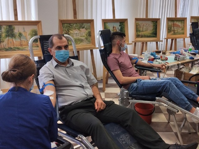 Prawie 20 litrów krwi zebrano podczas akcji HDK, zorganizowanej w auli Urzędu Gminy Biskupice w Tomaszkowicach (powiat wielicki). Krew oddały 44 osoby