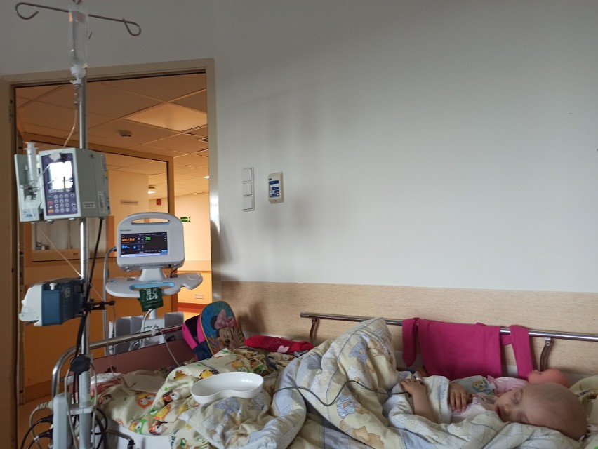 Klinika w Wiedniu odmówiła Tosi Czarneckiej z Kielc leczenia. "Teraz szanse są znikome..." - mówią zdruzgotani rodzice