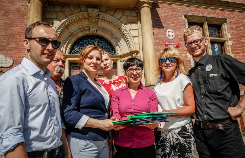 Lepszy Gdańsk złożył dziś w Radzie Miasta projekt uchwały obywatelskiej zwiększającej dostęp do usług opiekuńczych