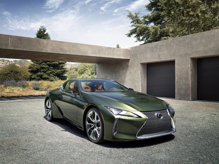 Lexus LC2020...