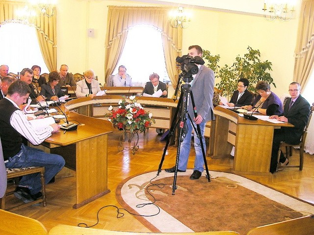 Możecie oceniać pracę radnych m.in. barcińskich (widocznych na zdjęciu). Na razie zagłosowaliście na trzech reprezentantów tego gremium.