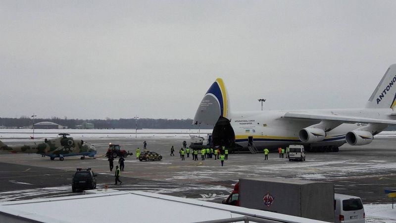 Jeden z największych samolotów na świecie przyleciał do Łodzi [FILMY, zdjęcia]