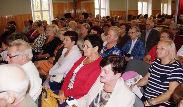 Już po raz siódmy w sali widowiskowej Kozienickiego Domu Kultury miała miejsce inauguracja Uniwersytetu Trzeciego Wieku.