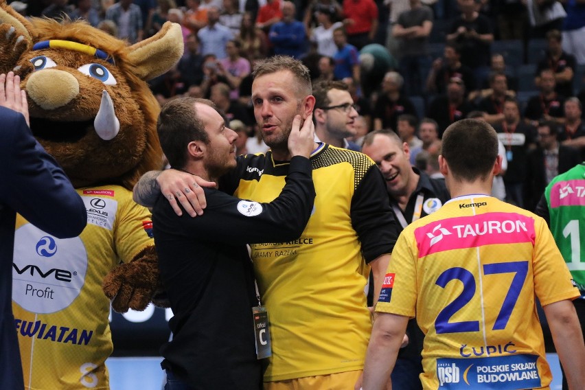 Vive Tauron Kielce po horrorze wygrał z Veszprem i zwyciężył w Lidze Mistrzów