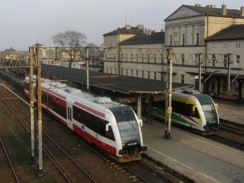 Szynobusy woj. Lubuskiego i woj. Wielkopolskiego na stacji w Krzyżu