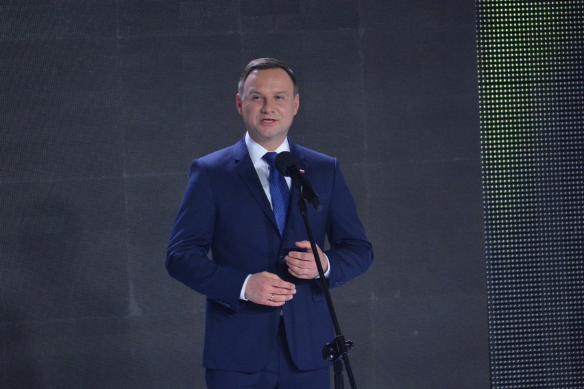 Prezydent Andrzej Duda przyjedzie dziś do Zabrza i do Piekar...