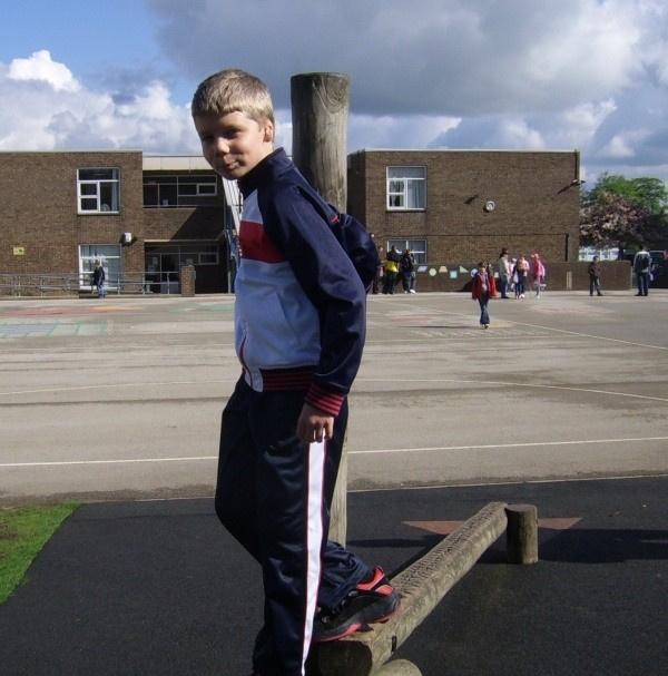 10-letni Alan jest jednym z dwustu uczniów polskiej szkoły w Luton.