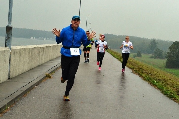 Bieg Koroną Jeziora Goczałkowickiego 2015 w Zabrzegu