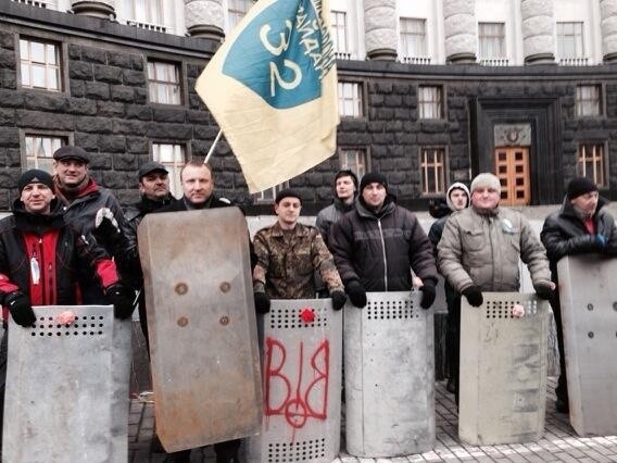 Kurski na Majdanie: Słitfocie Kurskiego z Majdanu wywołały falę krytyki [ZDJĘCIA + WIDEO]