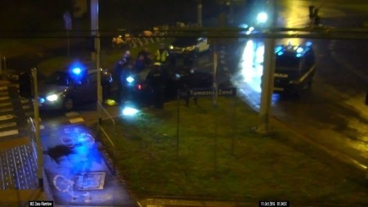Nocny pościg za audi na LSM. Policjant oddał strzały ostrzegawcze (WIDEO, FOTO)