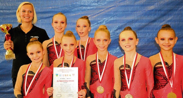 Srebrna drużyna krakowskich młodziczek