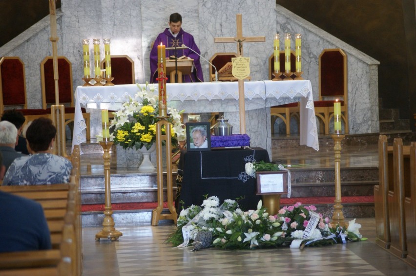 Profesor Henryk Franciszek Nowak nie żyje. Były kierownik...