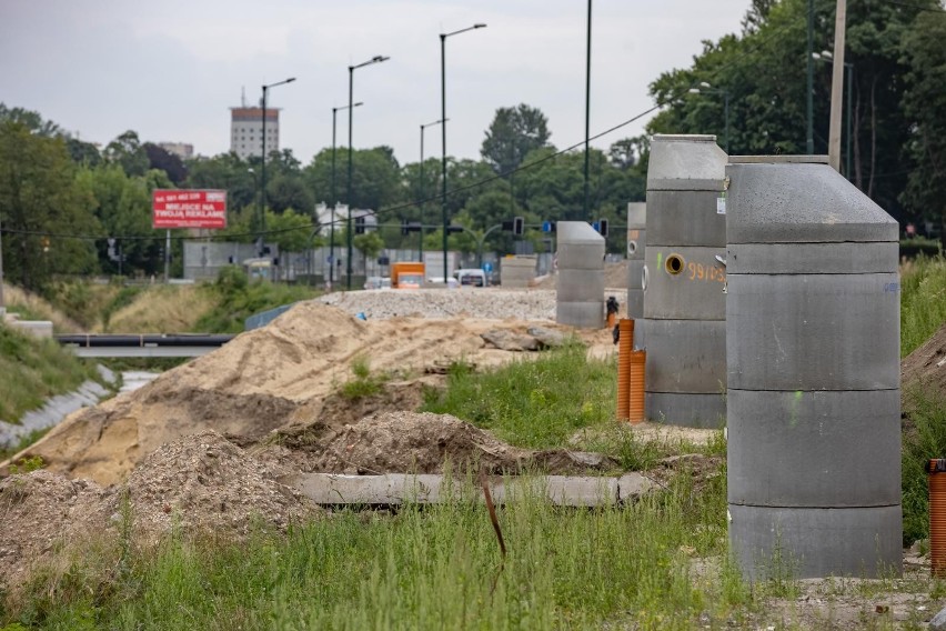 Kraków. Rozwiązali błotny problem i budują linię tramwajową do Górki Narodowej. Są też pieniądze na inwestycję [ZDJĘCIA]