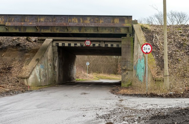 26 lutego rozpoczęła się przebudowa wiaduktu kolejowego nad ul. Krzyżową w Bytomiu.