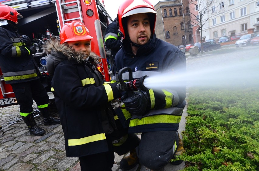 Pod koniec listopada 6-letni Oskar spełniał swoje marzenie,...